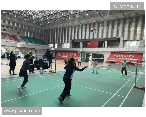 羽毛球的魅力与策略成都羽毛球队的阵地战全景揭秘